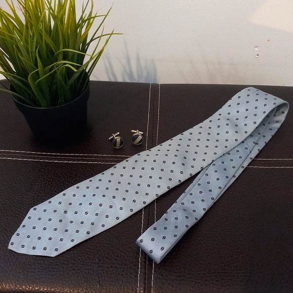 Christian Dior tie - Picture 9 of 10